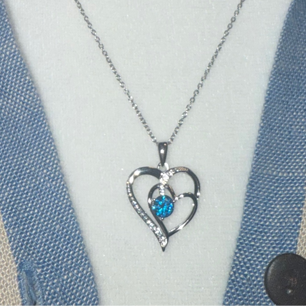 OLD RUBIN 725 STERLING SILVER 18” CHAIN & BLUE CZ STONE
